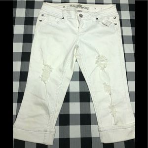 Almost Famous Capris